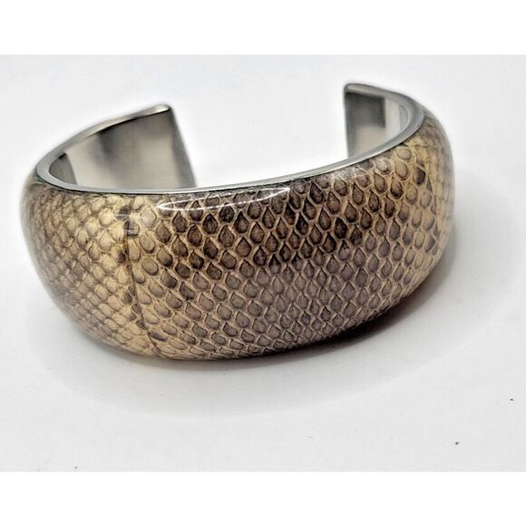 Snakeskin Resin Bangle Bracelet 1in wide - Picture 3 of 6